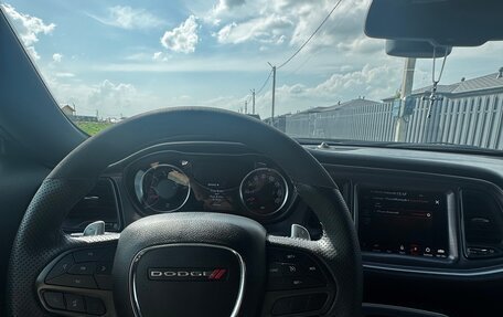 Dodge Challenger III рестайлинг 2, 2020 год, 4 200 000 рублей, 12 фотография