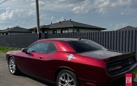 Dodge Challenger III рестайлинг 2, 2020 год, 4 200 000 рублей, 3 фотография