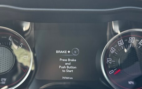 Dodge Challenger III рестайлинг 2, 2020 год, 4 200 000 рублей, 14 фотография