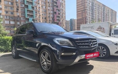 Mercedes-Benz M-Класс, 2014 год, 2 800 000 рублей, 2 фотография