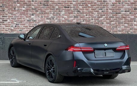 BMW 5 серия, 2025 год, 7 998 000 рублей, 4 фотография