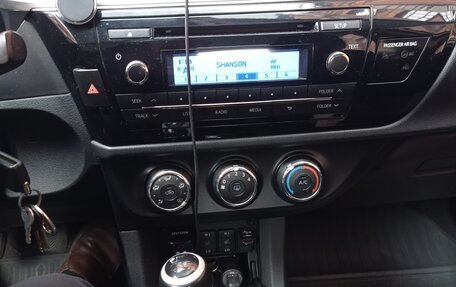 Toyota Corolla, 2013 год, 1 100 000 рублей, 7 фотография