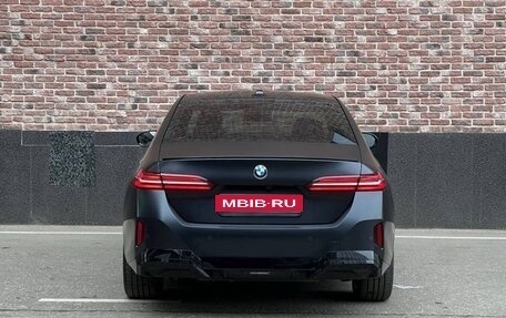 BMW 5 серия, 2025 год, 7 998 000 рублей, 5 фотография