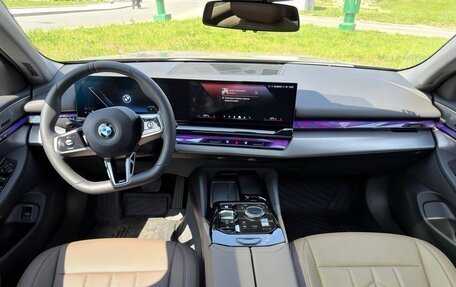 BMW 5 серия, 2025 год, 7 998 000 рублей, 8 фотография