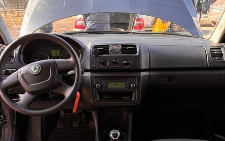 Skoda Fabia II, 2012 год, 590 000 рублей, 4 фотография