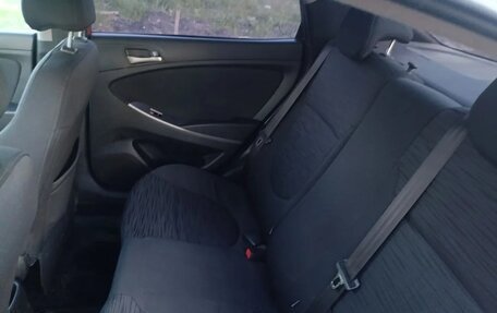 Hyundai Solaris II рестайлинг, 2016 год, 450 000 рублей, 5 фотография