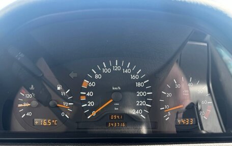 Mercedes-Benz C-Класс, 1997 год, 230 000 рублей, 9 фотография