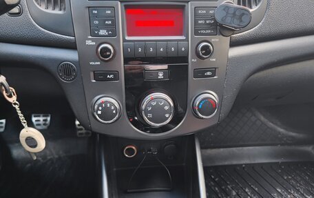 KIA Cerato III, 2010 год, 800 000 рублей, 7 фотография