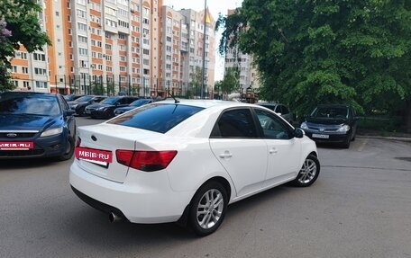 KIA Cerato III, 2010 год, 800 000 рублей, 4 фотография