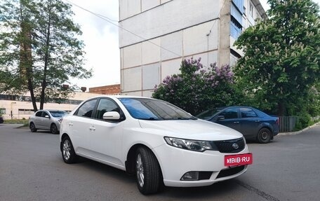 KIA Cerato III, 2010 год, 800 000 рублей, 2 фотография