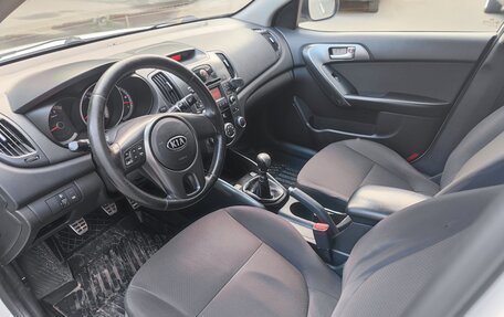 KIA Cerato III, 2010 год, 800 000 рублей, 9 фотография