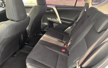 Toyota RAV4, 2013 год, 1 620 000 рублей, 9 фотография