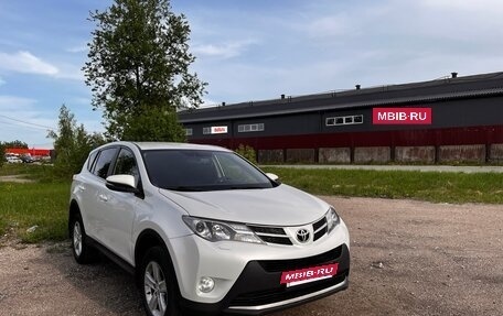 Toyota RAV4, 2013 год, 1 620 000 рублей, 15 фотография