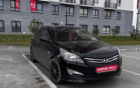 Hyundai Solaris II рестайлинг, 2016 год, 900 000 рублей, 2 фотография