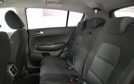 KIA Sportage IV рестайлинг, 2020 год, 2 125 000 рублей, 12 фотография