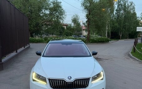 Skoda Superb III рестайлинг, 2018 год, 2 470 000 рублей, 1 фотография