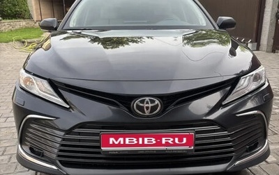 Toyota Camry, 2021 год, 3 000 000 рублей, 1 фотография