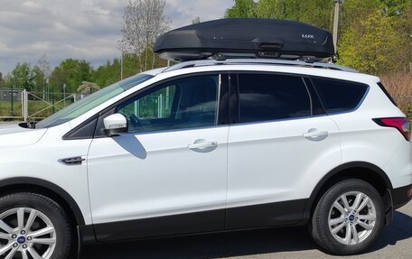 Ford Kuga III, 2019 год, 2 400 000 рублей, 1 фотография