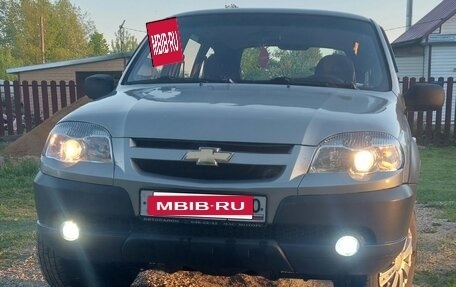 Chevrolet Niva I рестайлинг, 2011 год, 630 000 рублей, 9 фотография
