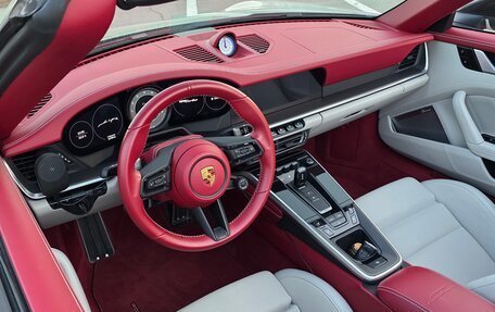 Porsche 911, 2021 год, 25 500 000 рублей, 5 фотография