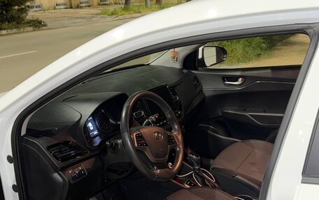 Hyundai Solaris II рестайлинг, 2021 год, 1 340 000 рублей, 2 фотография