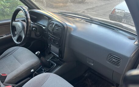 KIA Sportage IV рестайлинг, 2004 год, 250 000 рублей, 12 фотография