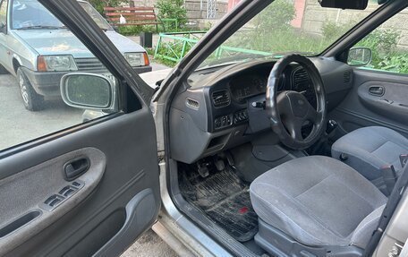KIA Sportage IV рестайлинг, 2004 год, 250 000 рублей, 9 фотография