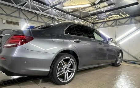 Mercedes-Benz E-Класс, 2020 год, 4 250 000 рублей, 2 фотография