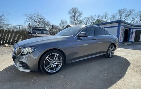 Mercedes-Benz E-Класс, 2020 год, 4 250 000 рублей, 5 фотография