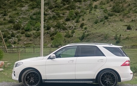 Mercedes-Benz M-Класс, 2015 год, 2 500 000 рублей, 2 фотография