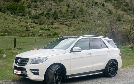 Mercedes-Benz M-Класс, 2015 год, 2 500 000 рублей, 6 фотография