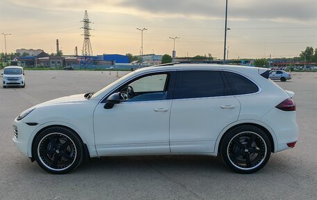 Porsche Cayenne III, 2010 год, 2 799 000 рублей, 11 фотография