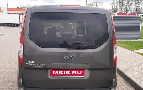 Ford Tourneo Connect II рестайлинг, 2018 год, 1 380 000 рублей, 5 фотография