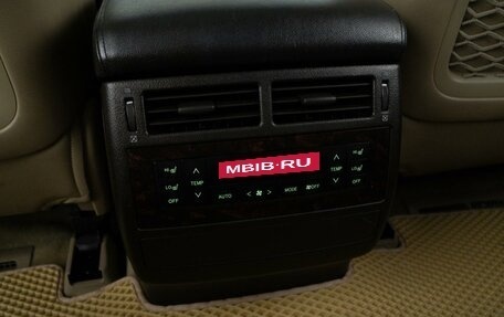Toyota Land Cruiser 200, 2010 год, 3 180 046 рублей, 19 фотография
