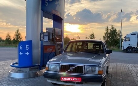 Volvo 240 Series, 1989 год, 249 000 рублей, 1 фотография