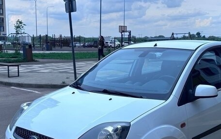 Ford Fiesta, 2006 год, 400 000 рублей, 2 фотография