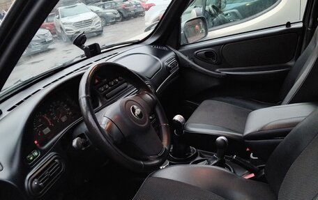 Chevrolet Niva I рестайлинг, 2010 год, 400 000 рублей, 19 фотография