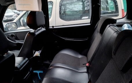 Chevrolet Niva I рестайлинг, 2010 год, 400 000 рублей, 25 фотография