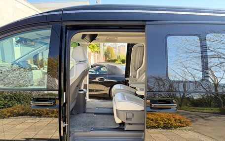 Hyundai Staria, 2024 год, 7 700 000 рублей, 34 фотография