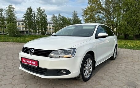 Volkswagen Jetta VI, 2013 год, 1 150 000 рублей, 1 фотография