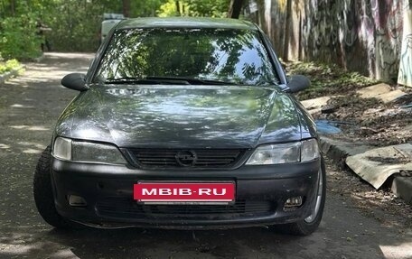 Opel Vectra B рестайлинг, 1996 год, 120 000 рублей, 3 фотография