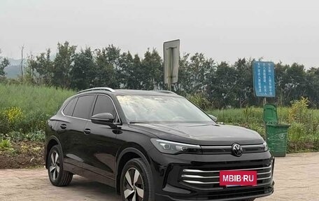 Volkswagen Tiguan, 2025 год, 4 568 000 рублей, 3 фотография