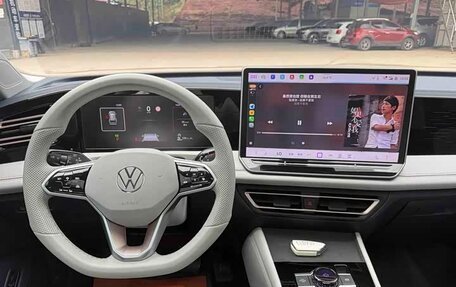 Volkswagen Tiguan, 2025 год, 4 568 000 рублей, 10 фотография