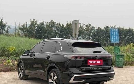 Volkswagen Tiguan, 2025 год, 4 568 000 рублей, 7 фотография