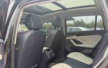 Volkswagen Tiguan, 2025 год, 4 568 000 рублей, 16 фотография