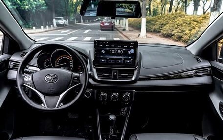Toyota Yaris XP150 рестайлинг, 2022 год, 1 430 700 рублей, 10 фотография