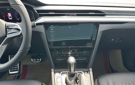Volkswagen Passat CC, 2023 год, 4 118 000 рублей, 16 фотография
