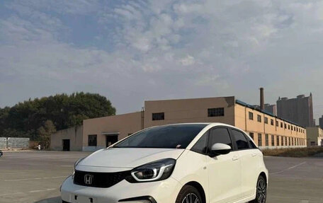 Honda Fit, 2022 год, 1 099 999 рублей, 3 фотография