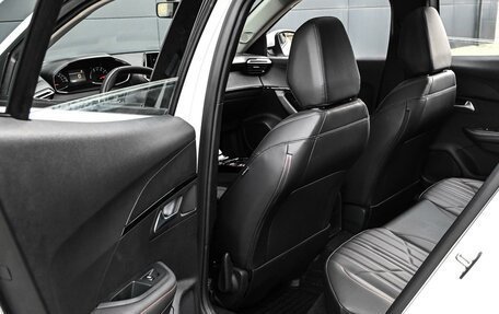 Peugeot 2008 II, 2021 год, 2 099 000 рублей, 15 фотография