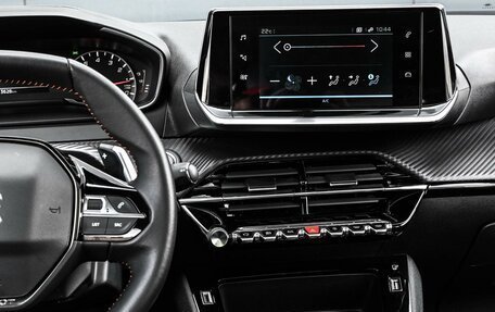 Peugeot 2008 II, 2021 год, 2 099 000 рублей, 27 фотография